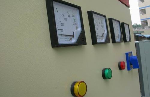 建华成套配电箱